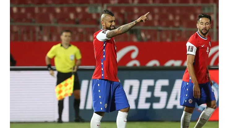 Chile se enfrenta a Colombia por las Eliminatorias Sudamericanas al Mundial de Qatar 2022 en el Estadio Metropolitano de Barranquilla.
