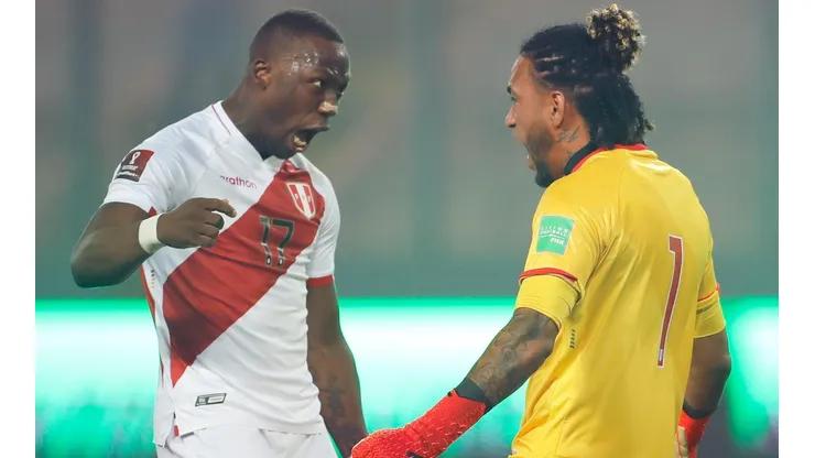 Gallese y Advíncula son dos que pueden quedar fuera del duelo con Chile