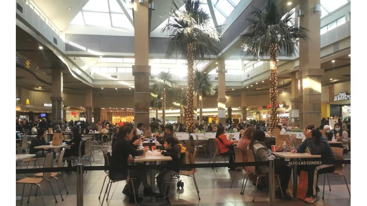 Locales como malls y supermercados podrán abrir