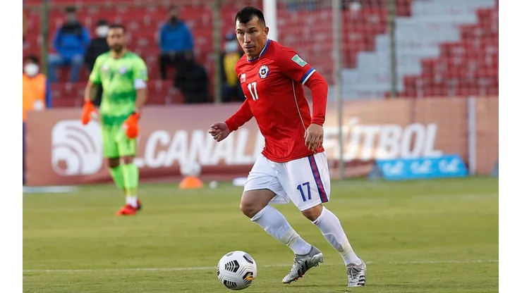 Gary Medel será titular en el Chile vs Colombia.