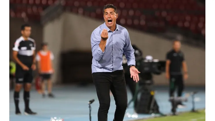 Héctor Almandoz fue confirmado como nuevo entrenador de Cobreloa en reemplazo de Rodrigo Meléndez.
