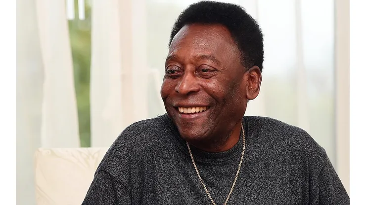 Pelé se está recuperando bien luego de la cirugía al colon.