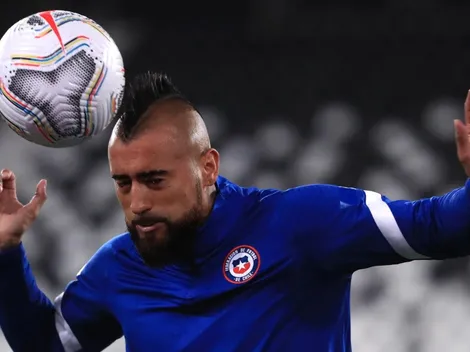 Pollo Véliz feliz con Arturo Vidal de falso 9 ante Colombia