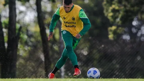 Nicolás Castillo se prepara físicamente para su estreno con el Juventude | Foto: ECJuventude