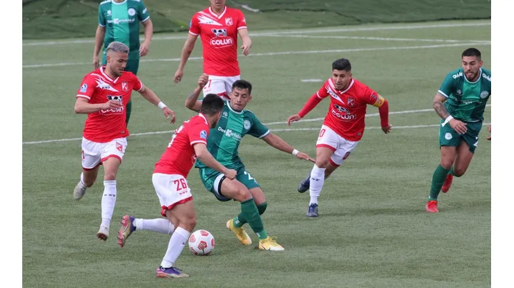 Rodelindo Román venció a Valdivia y escaló al sexto lugar de la tabla de ubicaciones.