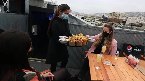 De acuerdo al reporte diario de hoy, el Ministerio de Salud notificó 435 casos nuevos de Covid-19 y 3.235 casos activos.