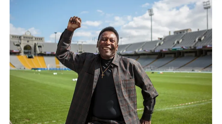 Pelé dice que su operación fue una "victoria"
