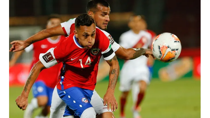 Fabián Orellana es oficialmente jugador de Universidad Católica.