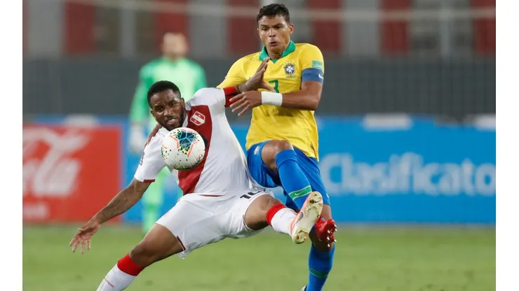 Jefferson Farfán podría volver a vestir la camiseta de Perú en el duelo ante Brasil. | Foto: Getty Images