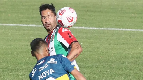 Everton no podrá contar con Cecilio Waterman, quien está con la Selección de Panamá y el cuadro árabe no tendrá a Luis "Mago" Jiménez, que está convocado con "La Roja".