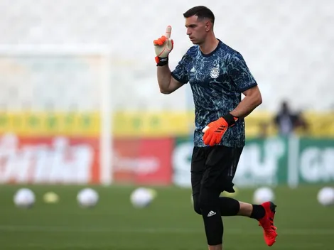 Emiliano Martínez rompe el silencio tras escándalo en Brasil