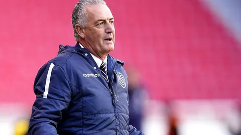 Gustavo Alfaro tajante: La Roja no fue defensiva contra su Ecuador.