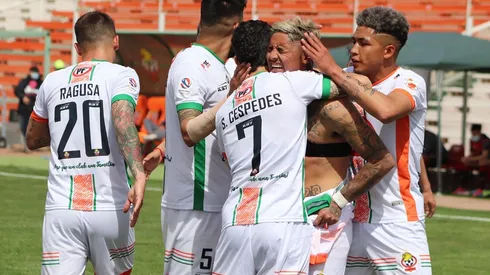 Cobresal sigue firme y llega a cinco triunfos al hilo