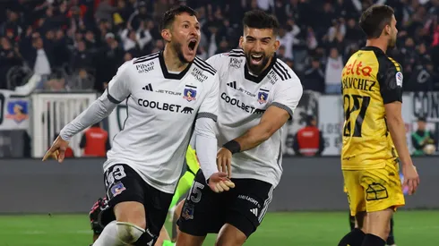 Colo Colo festeja el gol de Ramiro González.