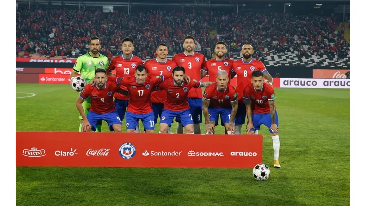 Formación confirmada de Chile contra Ecuador con Baeza titular.