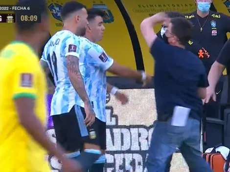 Autoridades se meten a la cancha y no deja jugar el Brasil - Argentina