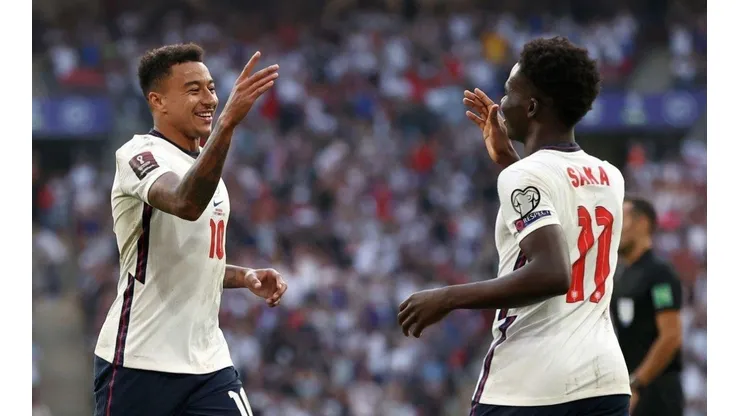 Lingard y Saka celebran en victoria de Inglaterra
