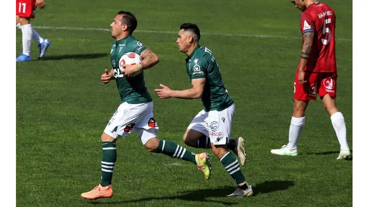 La dirigencia caturra comprometió además el arribo de dos nuevo fichajes.