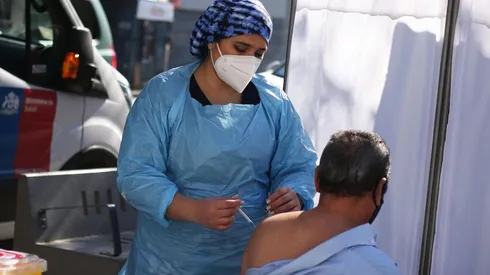 Población mayor sigue siendo prioridad para tercera dosis.