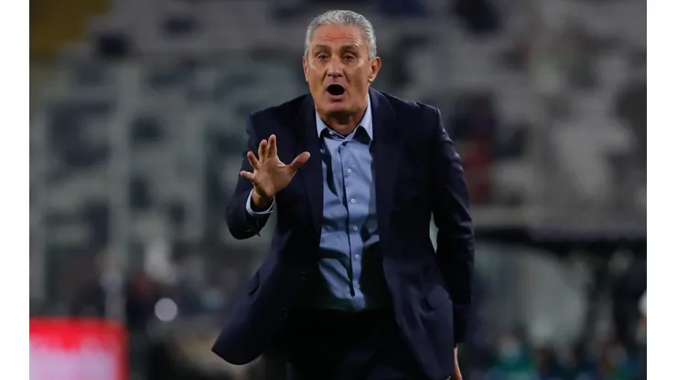 Tite lo pasa mal tras el triunfo ante Chile