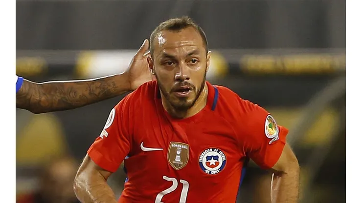 Marcelo Díaz con la camiseta de la selección chilena