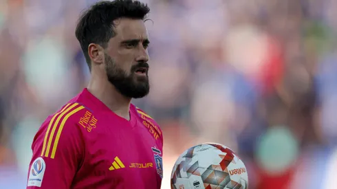 Fernando de Paul en acción por Colo Colo.