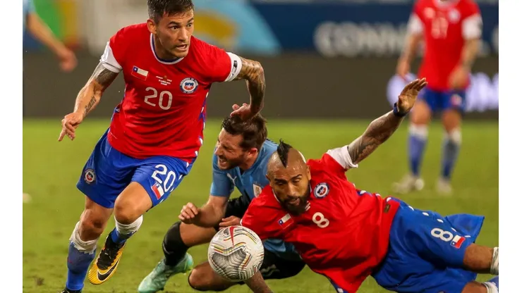 Aránguiz y Vidal pueden quedar fuera de los duelos con Ecuador o Colombia