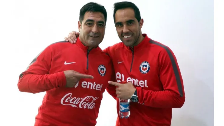 Nelson Tapia entra sin golpear a la selección chilena y mantiene una linda relación con Claudio Bravo