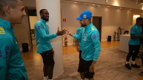 Neymar y Marquinhos listos para viajar a Chile con la selección brasileña