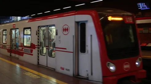 Desde el 1 de septiembre el tren cierra sus puertas a las 23:00 hrs.