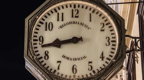 El 4 de septiembre los relojes se deberán adelantar una hora.