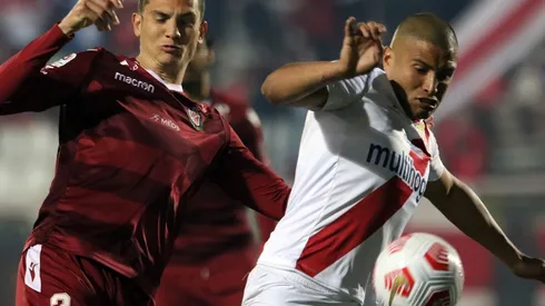 Leandro Benegas ofreció su tradicional repertorio de garra y empuje al equipo curicano, que se llevó una merecida victoria por el Campeonato Nacional