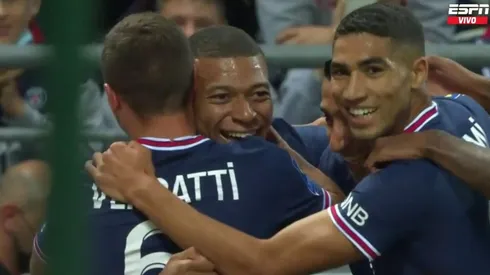 Mbappé celebra la apertura del marcador