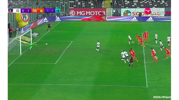 Leandro Requena atajó el penal de Iván Morales.