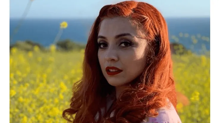 Mon Laferte enternece la red mostrando fotos de su embarazo