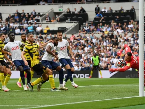 Sierralta no pudo: Tottenham derrota al Watford y es líder