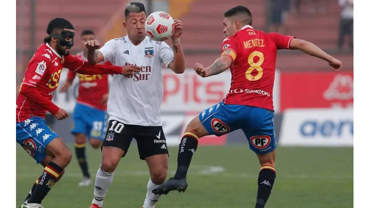 Valencia deja Colo Colo
