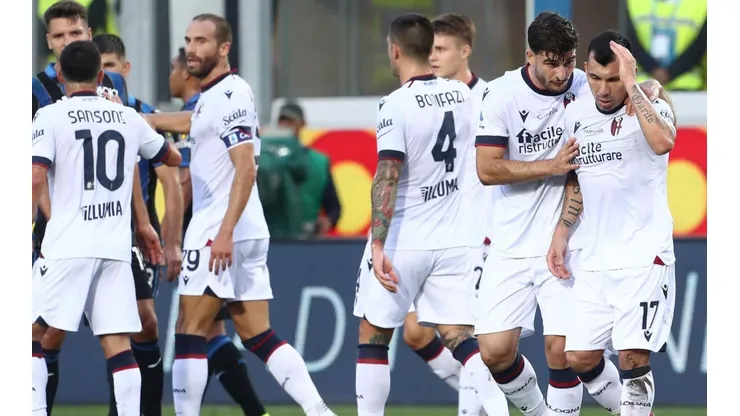 Medel ya fue titular en el debut del Bologna.