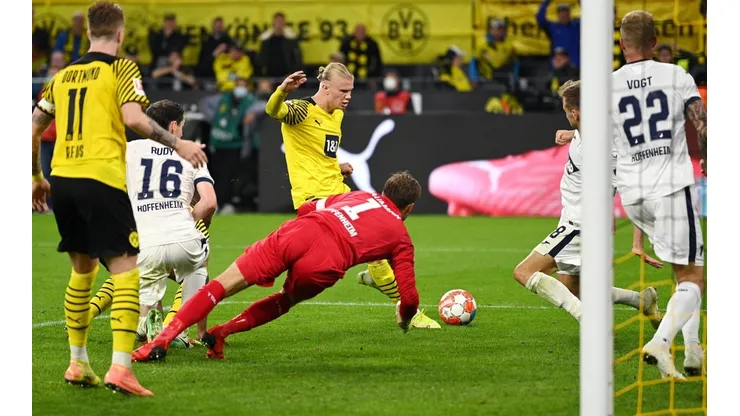 Erling Haaland conquistó su tercer gol en tres jornadas de la Bundesliga.