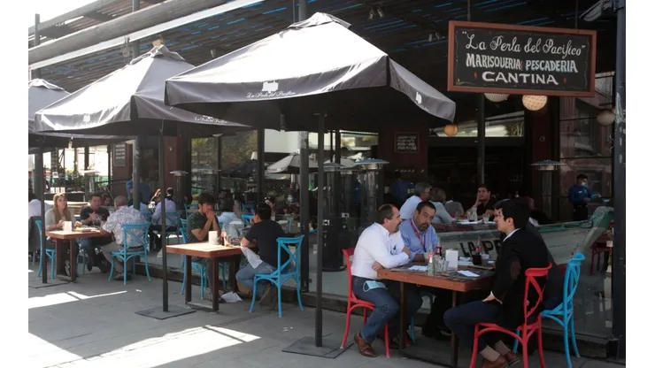 Revisa el aforo permitido en el comercio en Fase 4