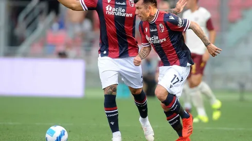 En Bologna esperan que Medel no se mueva a La Liga