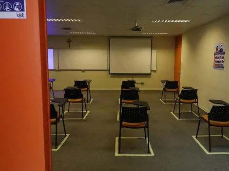 ¿Cuáles son los requisitos para pedir el Bono Logro Escolar?