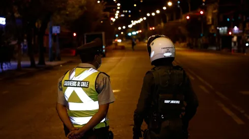 Actualmente el toque de queda en la Región Metropolitana es a las 22 horas