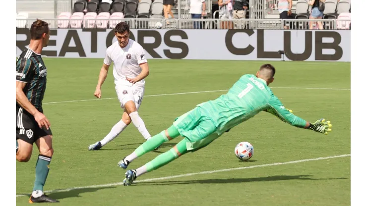 Robbie Robinson está en la nómina para la triple fecha de eliminatorias