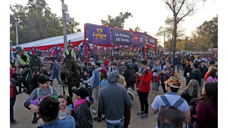 Ya serán dos años sin fondas en Chile, pues no fueron aprobadas para este mes de septiembre.