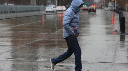 Entre lunes y miércoles podrían caer precipitaciones en la capital. (Foto: Agencia Uno).