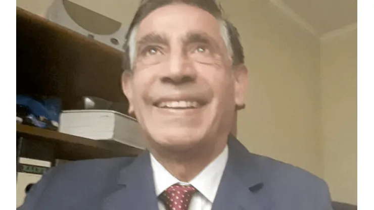 Primera sorpresa: Profesor magallánico junta las firmas y se inscribe como candidato presidencial