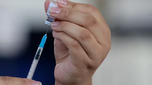 Tercera dosis está destinada a adultos adultos mayores (Foto: Agencia Uno).