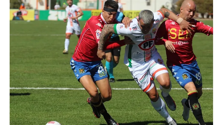 Cobresal se impuso por 2-0 ante un herido Unión Española