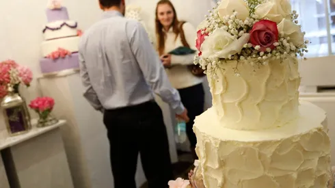 Conoce los ingredientes y la preparación para la base de una torta.